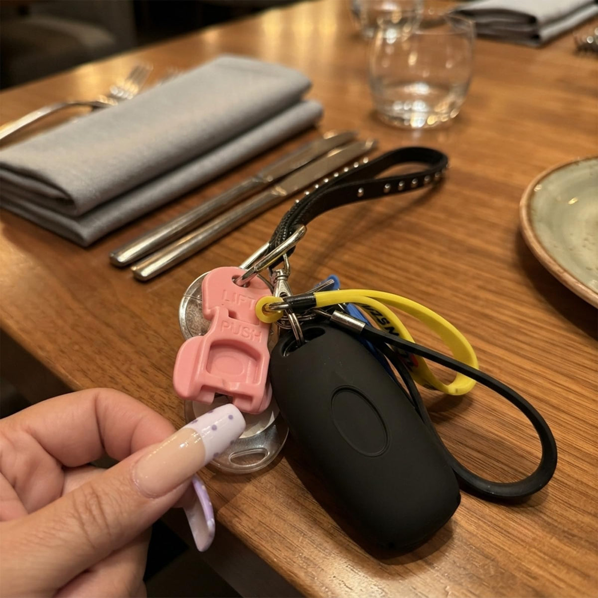 Portable Can Barricade: Bug Protection & Fingernail Saver